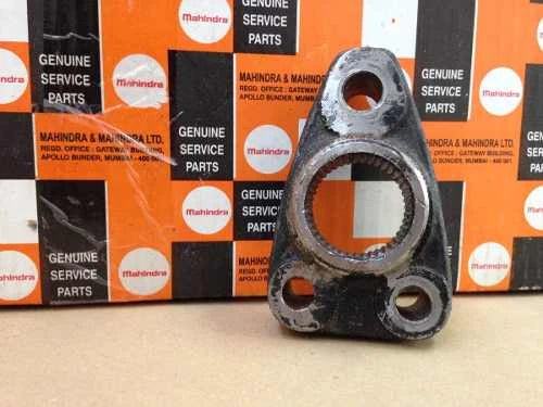 SOPORTE DE BARRA TORSION MAHINDRA PICK UP - SCORPIO - DELANTERO